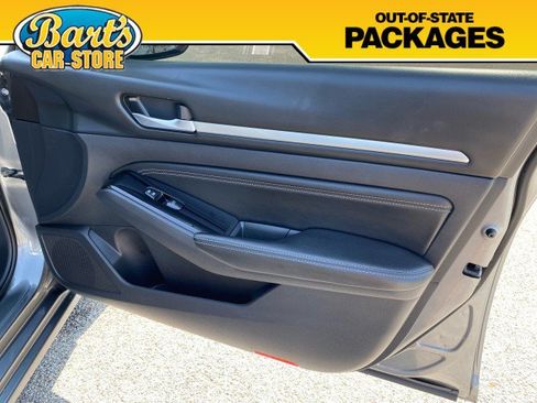 Used 2020 Nissan Altima 2.5 SL FWD image 12