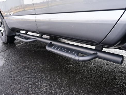 Certified 2024 Nissan Titan SV w/ SV Convenience Package image 12