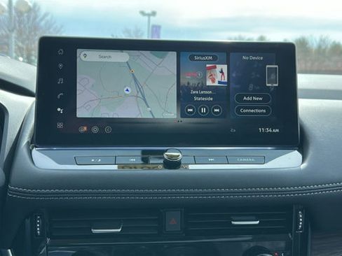 Certified 2025 Nissan Rogue Platinum image 18