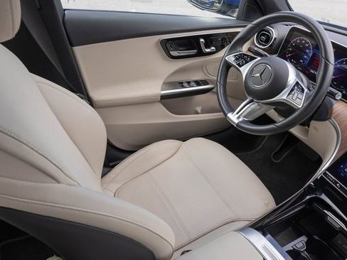 Certified 2024 Mercedes-Benz C 300 4MATIC Sedan image 23