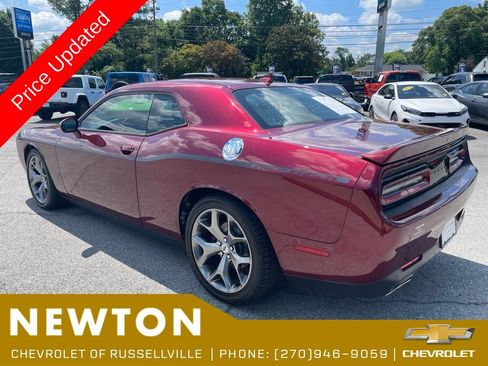 Used 2017 Dodge Challenger SXT Plus RWD image 29