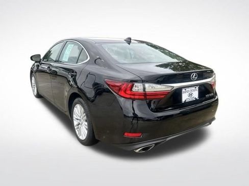 Used 2016 Lexus ES 350 w/ Premium Package w/Wood Trim FWD image 5