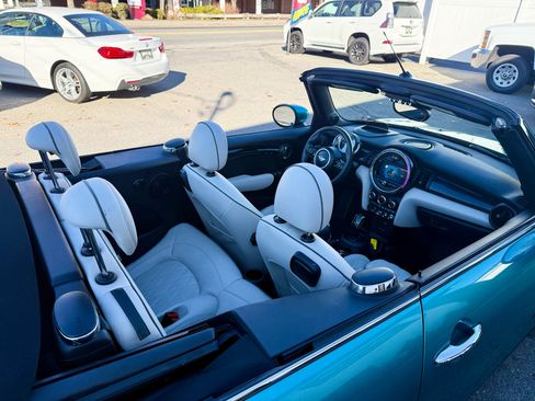 Used 2020 MINI Cooper S image 23