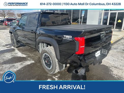 Used 2024 Toyota Tacoma TRD Off-Road image 8