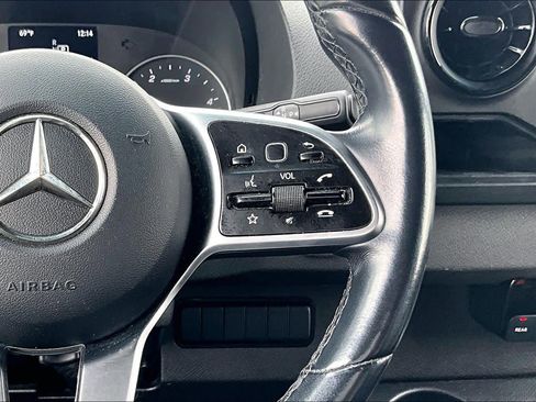 Used 2022 Mercedes-Benz Sprinter 2500 image 27