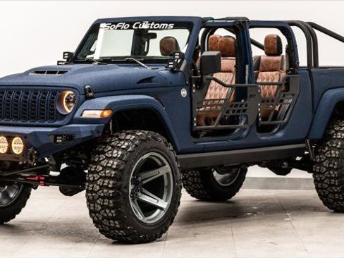 Used 2025 Jeep Gladiator Sport image 4