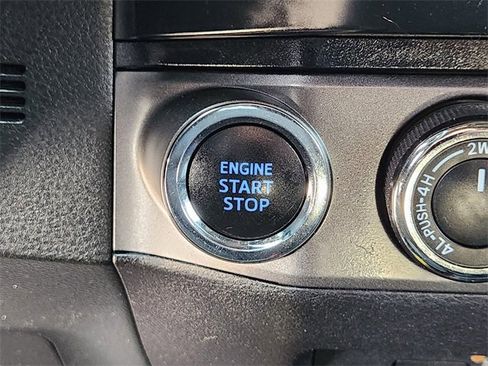 Used 2020 Toyota Tacoma TRD Off-Road image 20