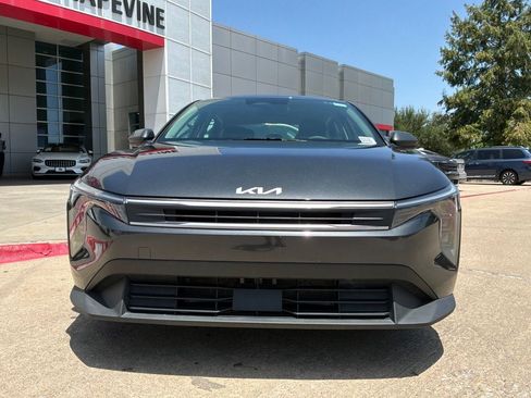 Used 2025 Kia K4 FWD image 3