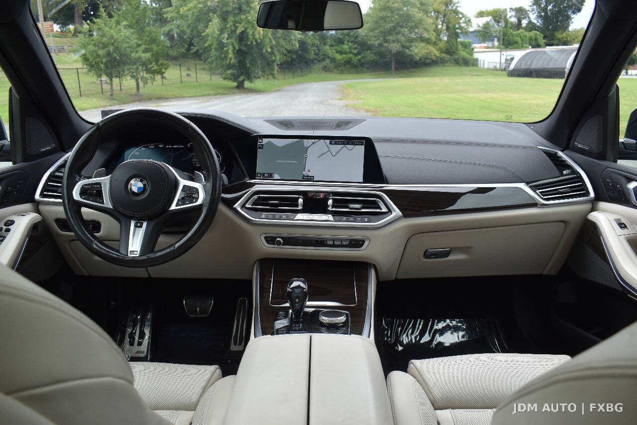 Used 2020 BMW X5 M50i w/ Executive Package AWD/4WD image 19