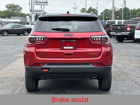 New 2026 Jeep Compass Trailhawk AWD/4WD image 31