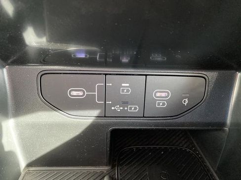 Certified 2024 Kia Sorento SX Prestige image 28