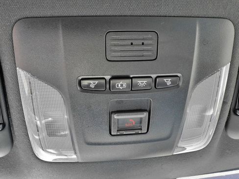 Used 2021 Toyota Corolla SE image 25