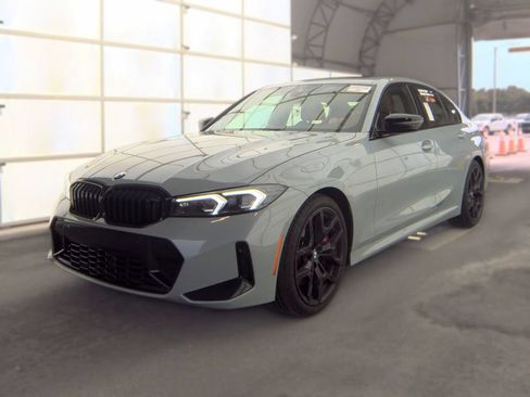 Used 2026 BMW 330i Sedan RWD image 2