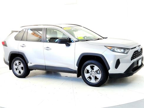 Certified 2022 Toyota RAV4 LE image 7