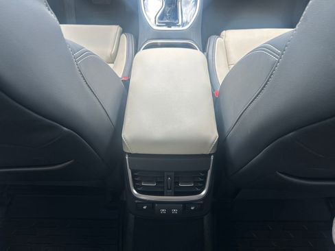 Used 2020 Subaru Outback Limited image 30