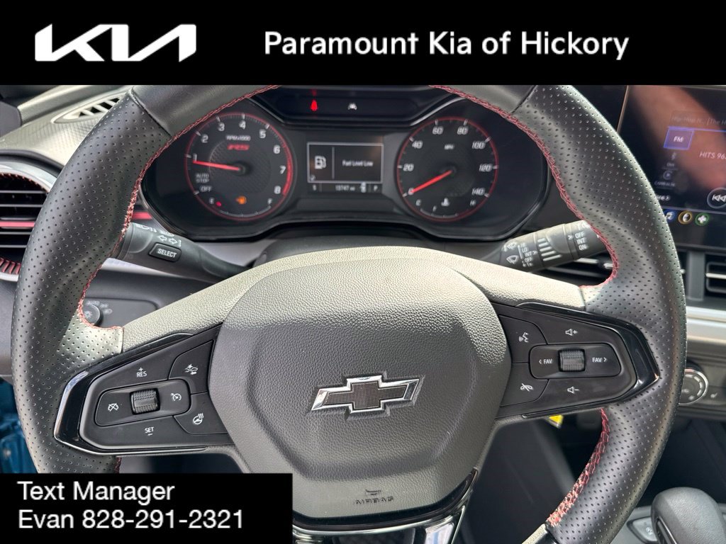 Used 2025 Chevrolet Trax RS w/ Driver Confidence Package FWD image 28