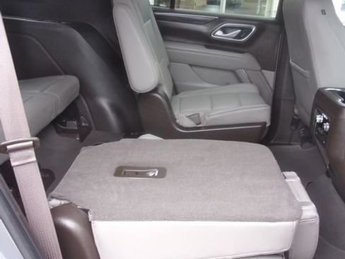 Used 2021 GMC Yukon SLT w/ SLT Luxury Package AWD/4WD image 37