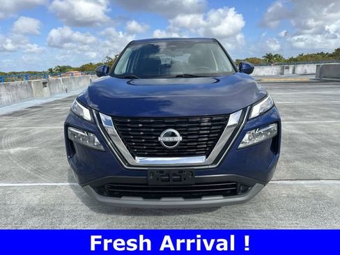 Used 2023 Nissan Rogue SV image 36
