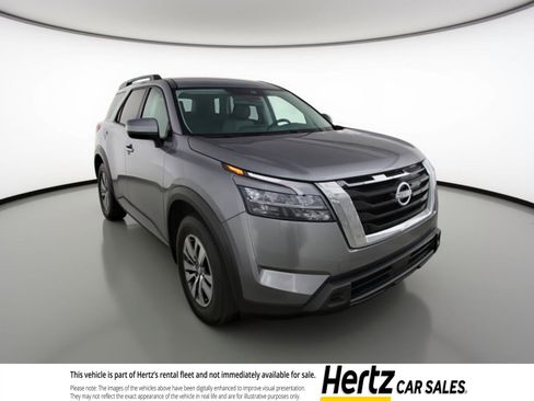 Used 2025 Nissan Pathfinder SV AWD/4WD image 1