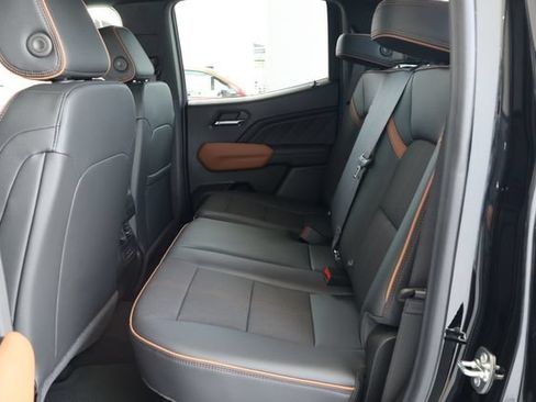 New 2026 GMC Canyon AT4 AWD/4WD image 15