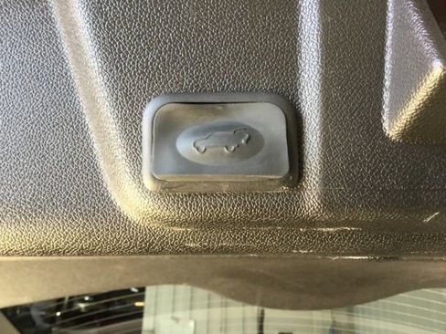 Used 2017 Buick Enclave Premium image 45