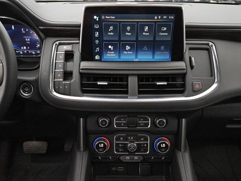 Used 2023 Chevrolet Tahoe Z71 w/ Luxury Package AWD/4WD image 13