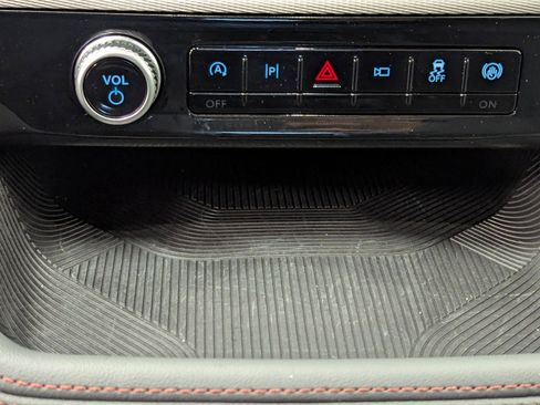 New 2026 Ford Explorer Active image 25