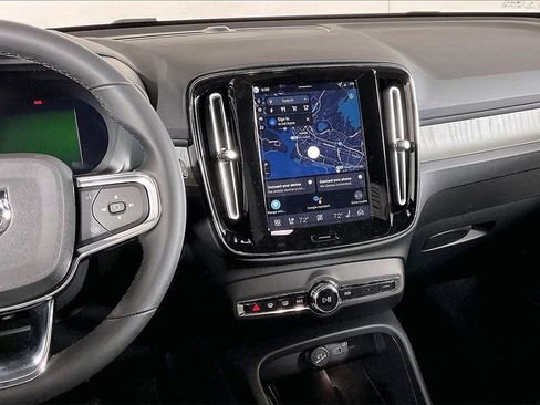 New 2026 Volvo EX40 Plus w/ Climate Package image 5