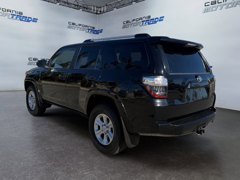 Used 2021 Toyota 4Runner SR5 image 7