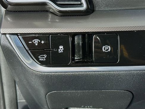 Certified 2023 Kia Sportage SX image 10