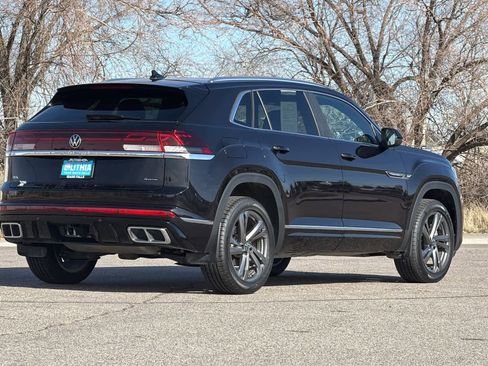 Used 2024 Volkswagen Atlas Cross Sport SEL R-Line image 2