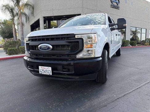 Used 2022 Ford F250 XL w/ Power Equipment Group RWD image 2