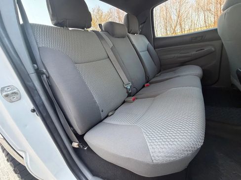 Used 2012 Toyota Tacoma 4x4 Double Cab w/ SR5 Pkg image 33