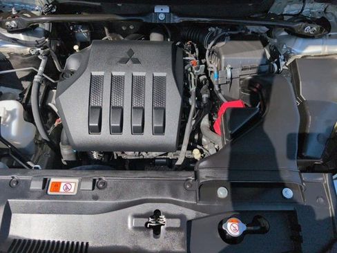 Used 2025 Mitsubishi Eclipse Cross SE AWD/4WD image 34