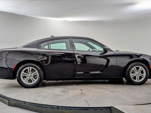Used 2023 Dodge Charger SXT image 9