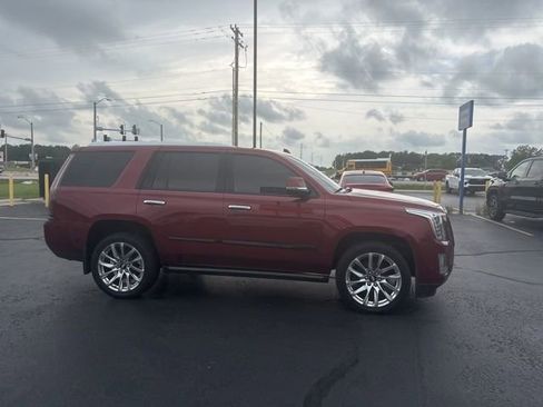 Used 2020 Cadillac Escalade Platinum w/ Escalade Sport Edition AWD/4WD image 11