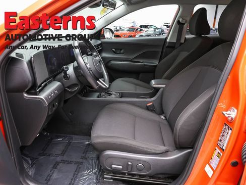 Used 2024 Hyundai Kona SEL AWD/4WD image 13
