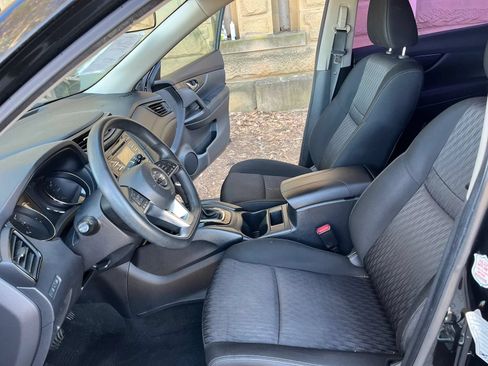Used 2017 Nissan Rogue S FWD image 17