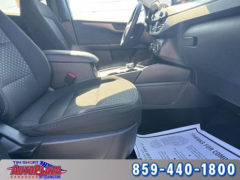 Used 2025 Ford Escape Active AWD/4WD image 38