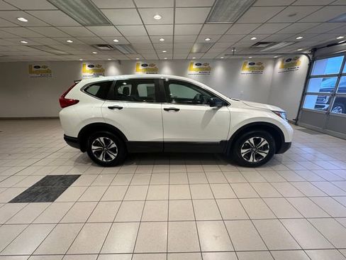 Used 2018 Honda CR-V LX image 3