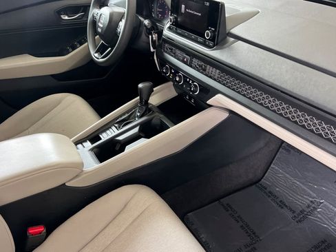Used 2024 Honda Accord LX image 15