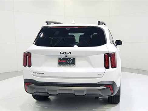 Used 2025 Kia Sorento SX Prestige w/ Sage Leather Package image 8