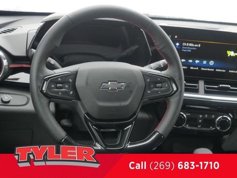 New 2026 Chevrolet Trax RS w/ Driver Confidence Package image 44