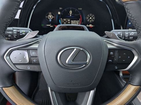 Certified 2025 Lexus RX 350 w/ Luxury Package image 15