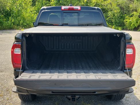 Used 2023 GMC Canyon Elevation w/ Convenience Package AWD/4WD image 17