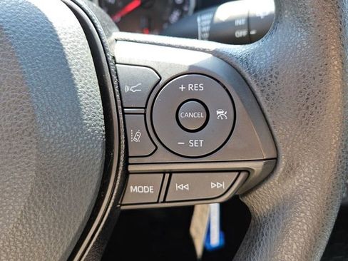 Used 2020 Toyota RAV4 LE w/ All Weather Liner Package AWD/4WD image 24