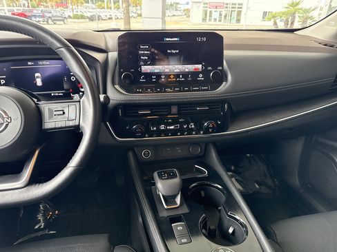 Used 2023 Nissan Rogue Platinum w/ Platinum Premium Package AWD/4WD image 29