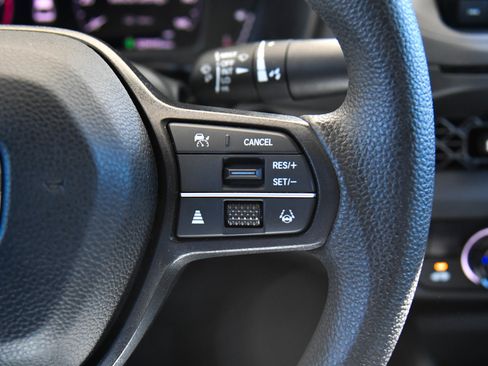 Used 2024 Honda Accord EX image 29