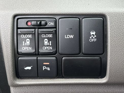 Used 2015 Honda Odyssey Touring image 20