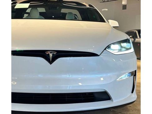 Used 2023 Tesla Model X image 6